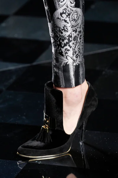 Look 73
